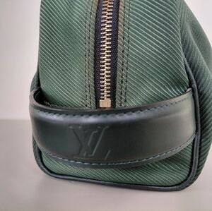 Louis Vuitton Men's Green Toiletry Bag